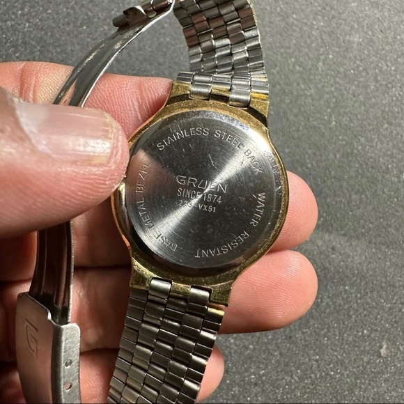 Gruen Ladies Quartz Watch WR Silver/Gold Tone Working Diamond Accent 223-VX51 - Picture 8 of 10